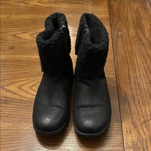 Ugg Elings Black Winter Boots, size‎ 8